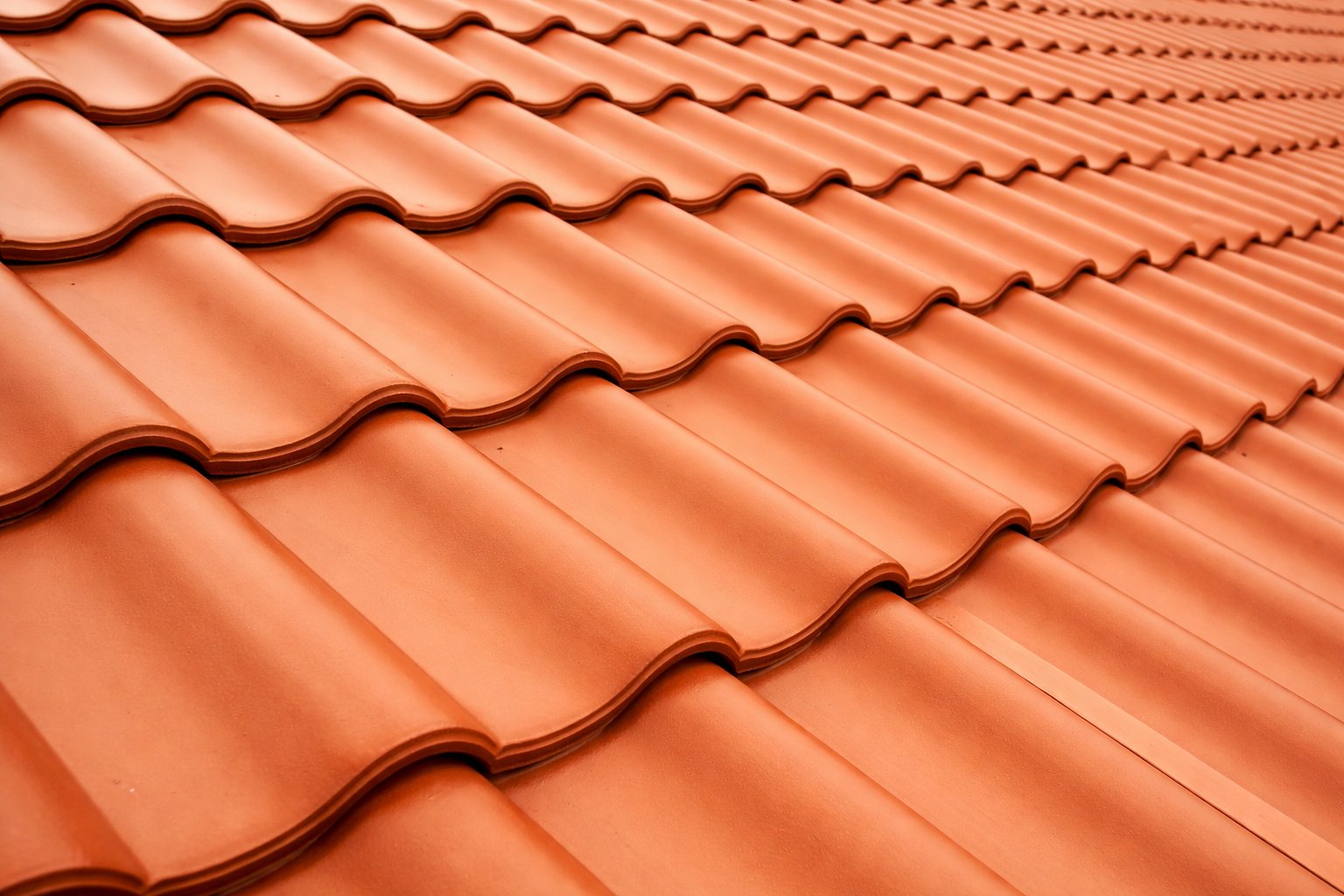 Керамическая черепица для строительства в Санкт-Петербурге